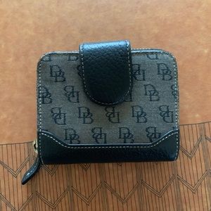 Dooney and Bourke wallet